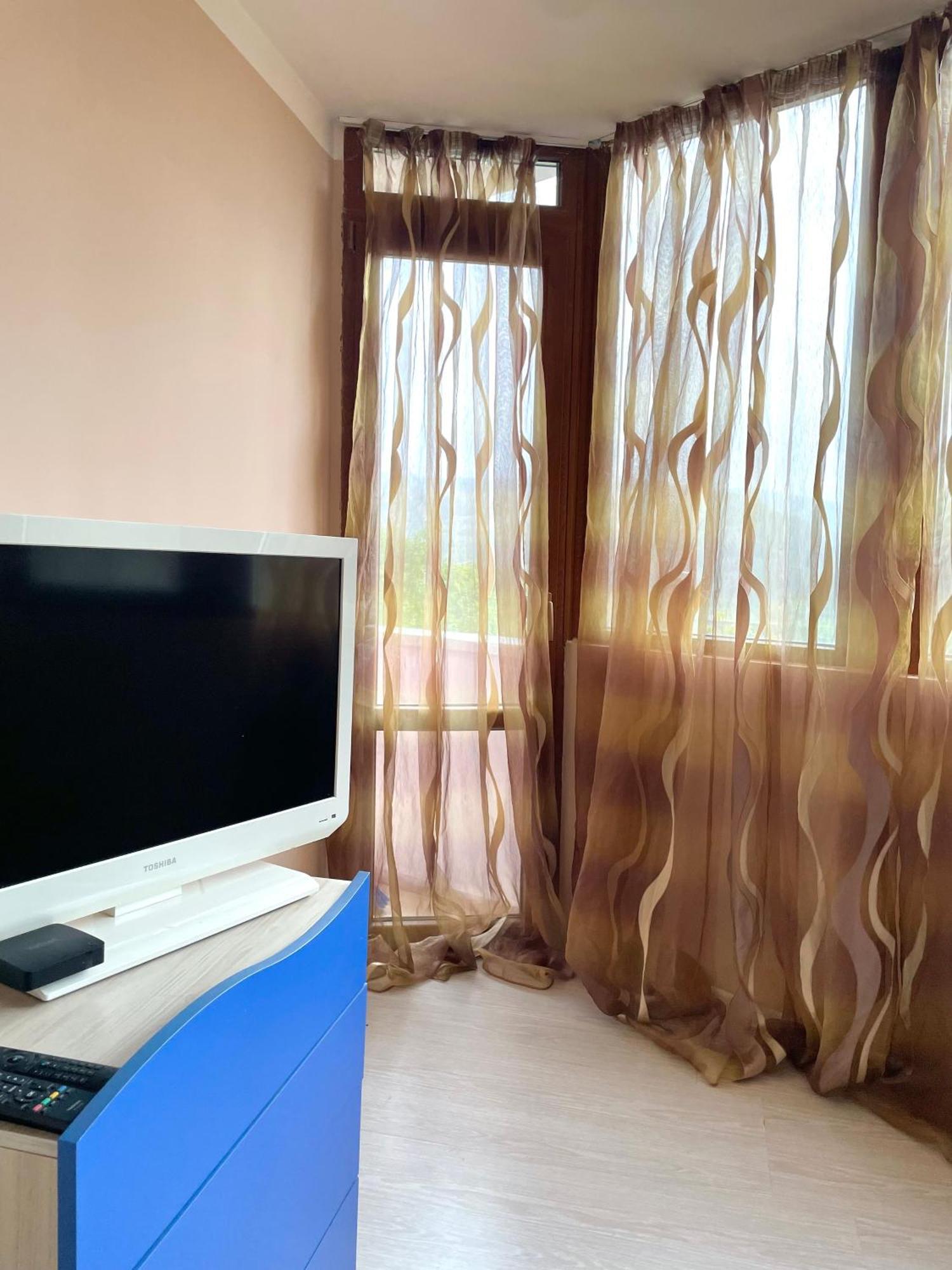 Апартамент "Скален Венец" Veliko Tărnovo Esterno foto